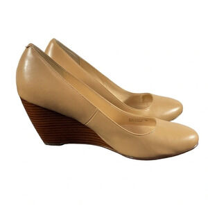 Cole Haan The-Go-To-Wedge 60mm Pump Heel  Size 9B